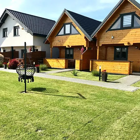 Delfinek - Dom wakacyjny *