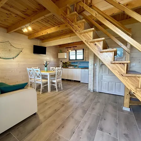 Delfinek - בית נופש Gąski