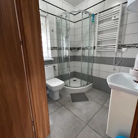 Delfinek - Dom wakacyjny *