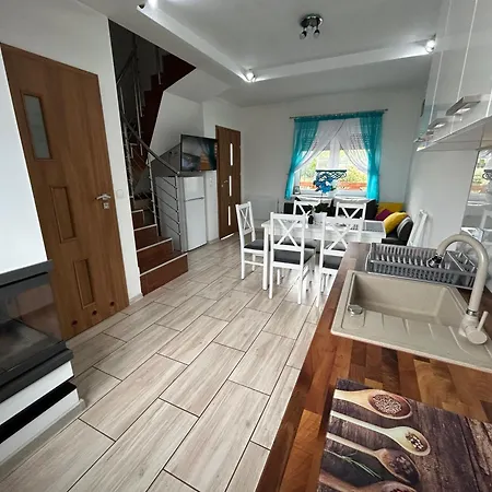 Dom wakacyjny Delfinek - Gąski